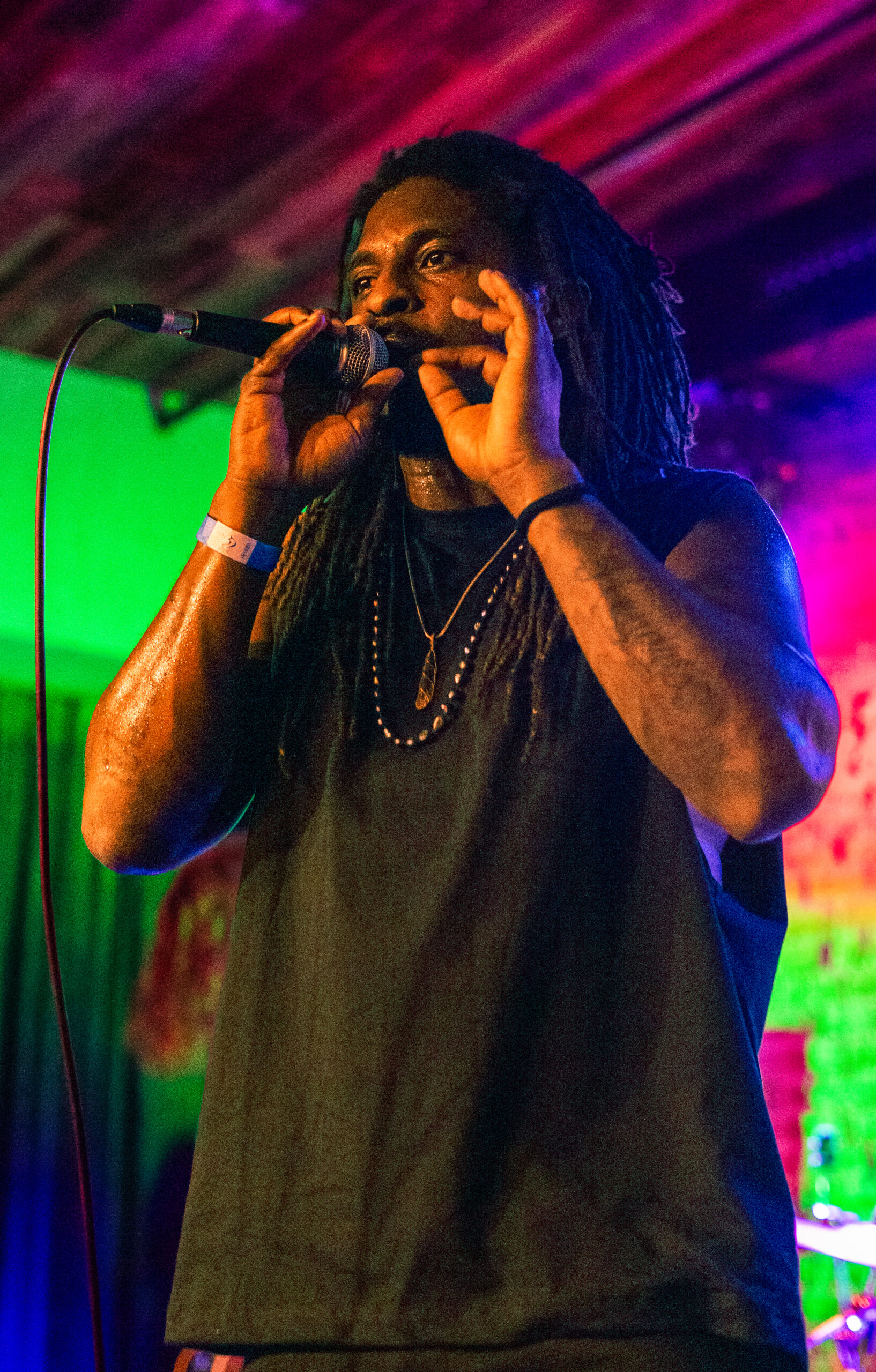 Shwayze Brings Feel-Good Vibes to Venice West Shwayze Brings Feel-Good Vibes to Venice West